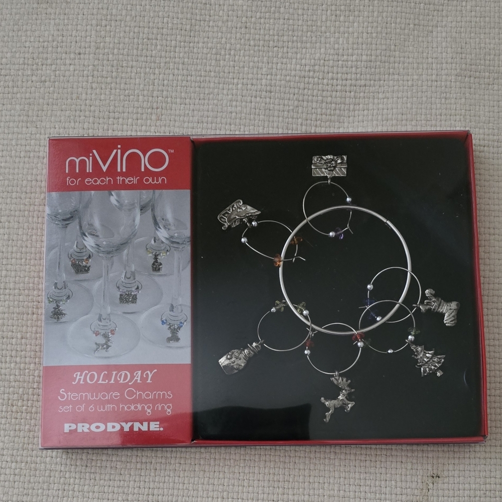 Mivino Holiday Stemware Charms 6pcs